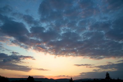 Nuages qui courent après le soleil_4612942724_l.jpg